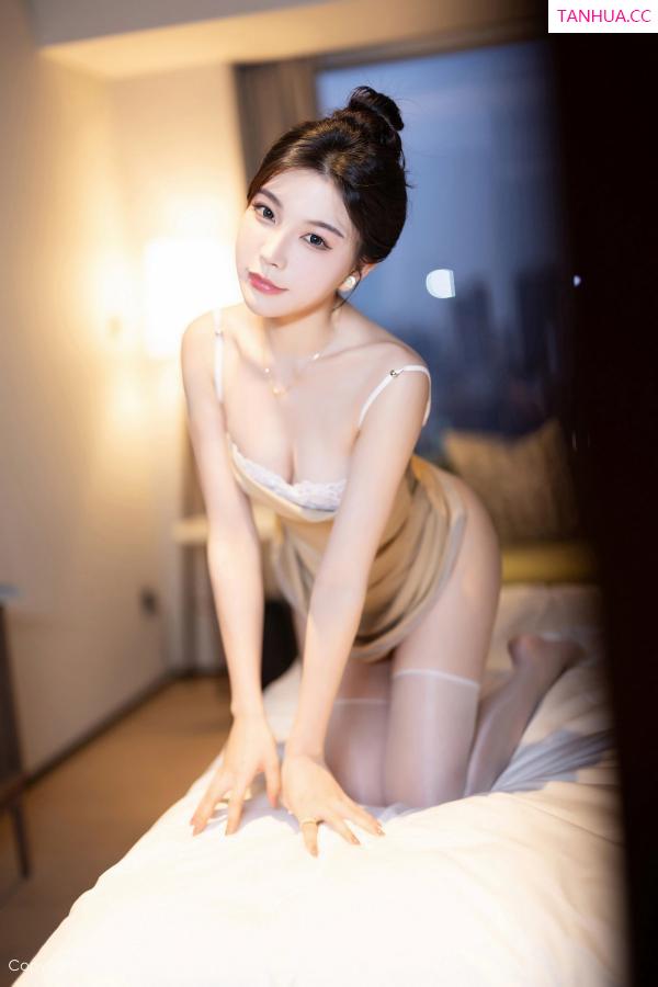 陈芝 芝芝Booty [XiuRen]高清写真图 2024.05.06 No.8491 徐莉芝Booty 丝袜美腿第43张图片